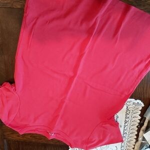 NEW Pink short sleeve t-shirt/B3A